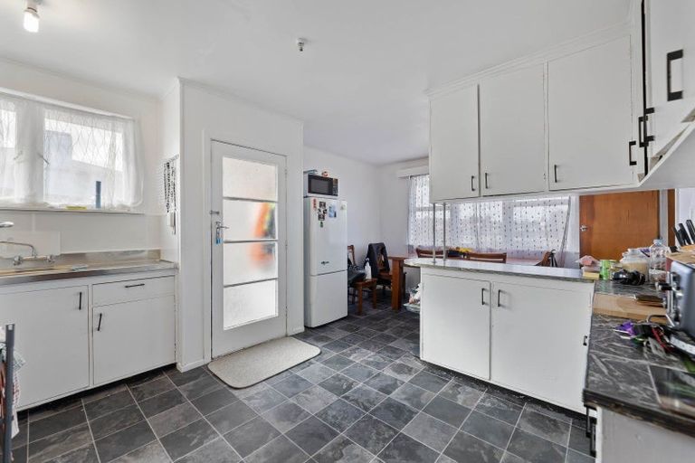 Photo of property in 14 John Street, Tokoroa, 3420