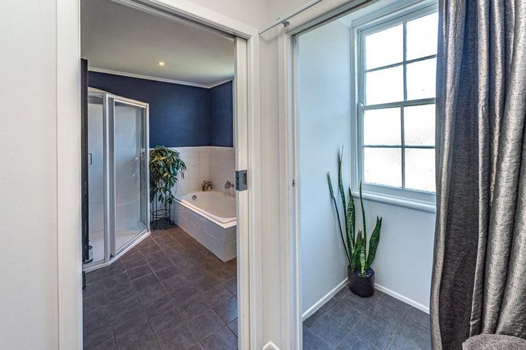 Photo of property in 21 Glenn Street, Castlecliff, Whanganui, 4501