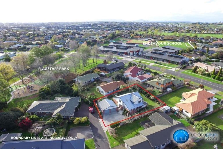 Photo of property in 16 Azimuth Place, Flagstaff, Hamilton, 3210