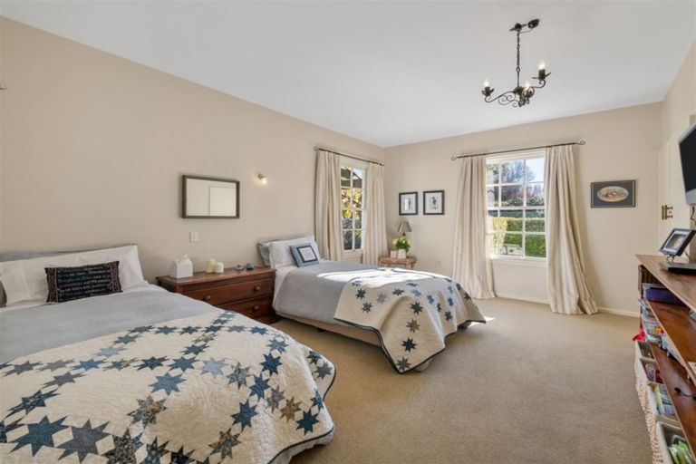 Photo of property in 10 Joyce Crescent, Ilam, Christchurch, 8041