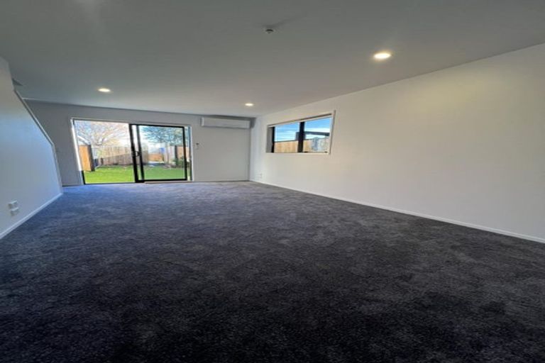 Photo of property in 1/9 Matata Place, Dallington, Christchurch, 8061