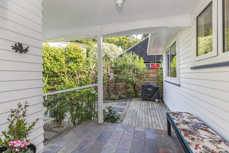 Photo of property in 4 Laidlaw Way, Karori, Wellington, 6012