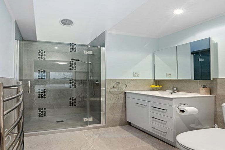 Photo of property in 42b Redwing Street, Browns Bay, Auckland, 0630