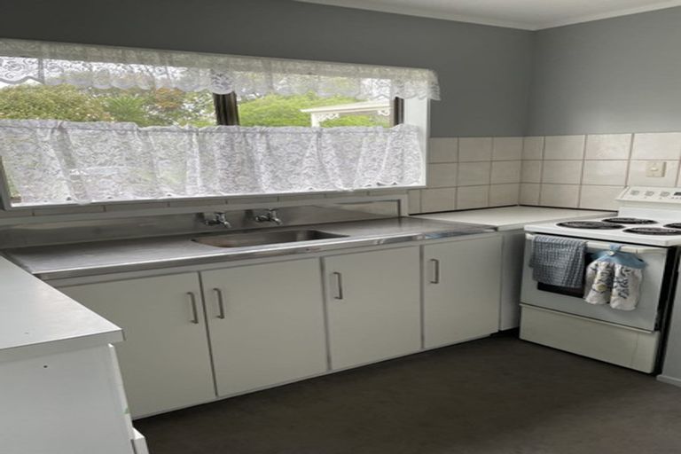 Photo of property in 6/31 Trentham Road, Papakura, 2110