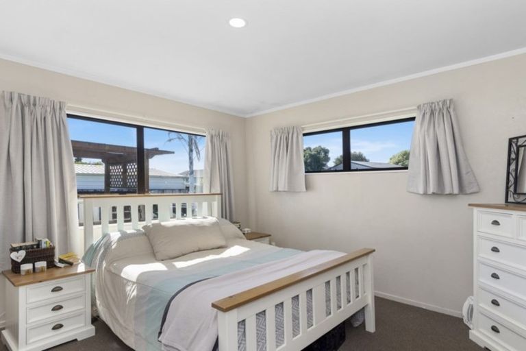 Photo of property in 61 Kane Road, Papamoa Beach, Papamoa, 3118