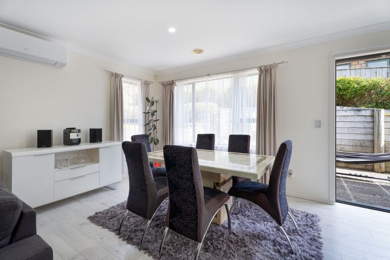 Photo of property in 42 Tongariro Drive, Aotea, Porirua, 5024