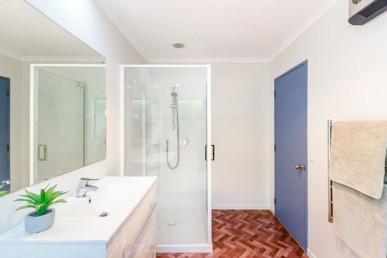 Photo of property in 16 Sydney Crescent, Raumati South, Paraparaumu, 5032