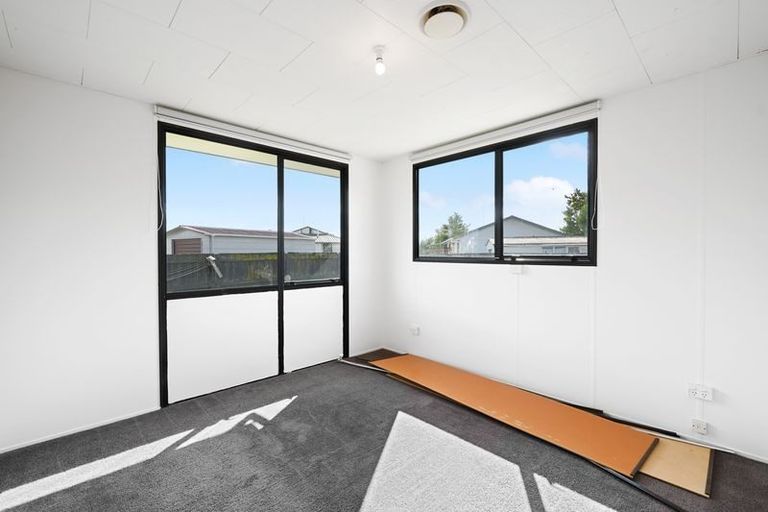 Photo of property in 18 Garland Drive, St Andrews, Hamilton, 3200