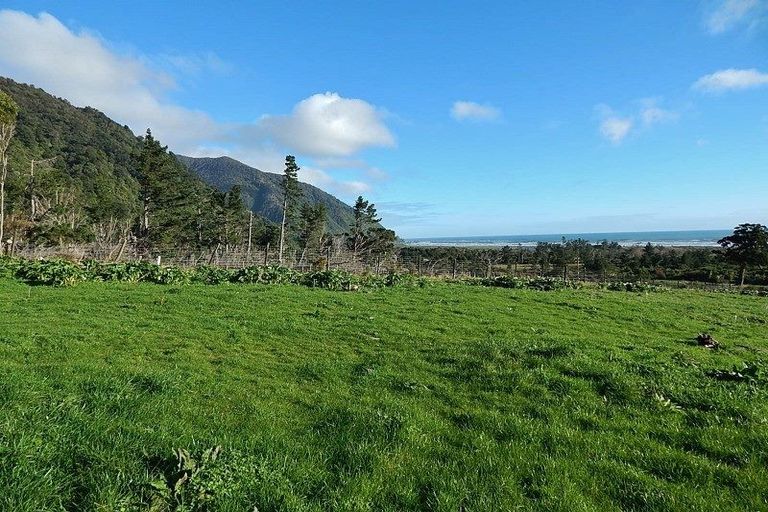 Photo of property in 1/2624 State Highway 6, Barrytown, Runanga, 7873