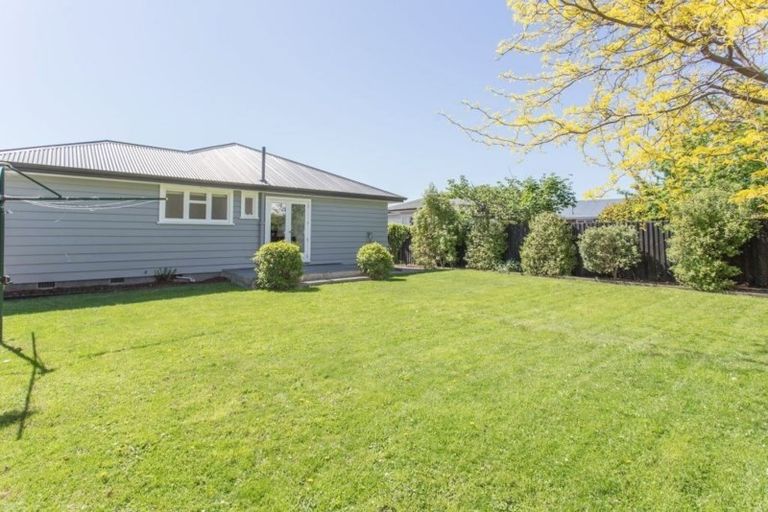 Photo of property in 9 Verran Place, Fendalton, Christchurch, 8052