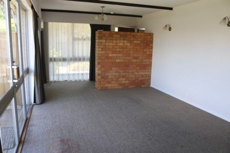 Photo of property in 9 Brightwater Terrace, Terrace End, Palmerston North, 4410