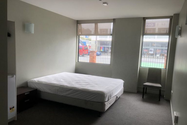 Photo of property in 31 Rugby Street, Mount Cook, Wellington, 6021