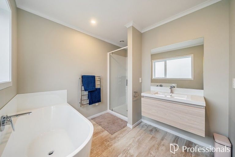 Photo of property in 4d Carroll Grove, Trentham, Upper Hutt, 5018