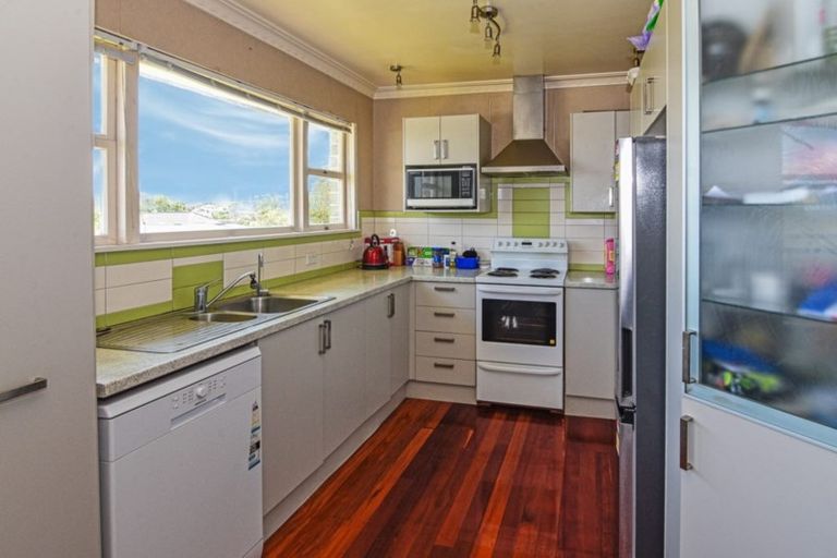 Photo of property in 111 Ridge Road, Howick, Auckland, 2014