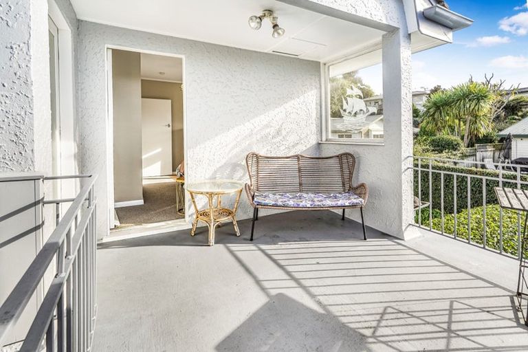 Photo of property in 67 Forest Lake Road, Forest Lake, Hamilton, 3200