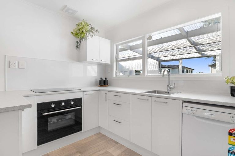 Photo of property in 4/49 Russell Road, Manurewa, Auckland, 2102