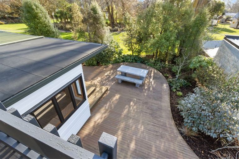 Photo of property in 2 Kanuku Place, Cashmere, Christchurch, 8022