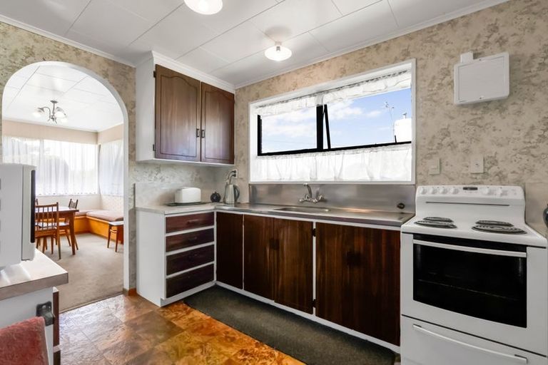 Photo of property in 301a South Road, Hawera, 4610