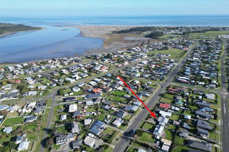 Photo of property in 99 Seabury Avenue, Foxton Beach, Foxton, 4815