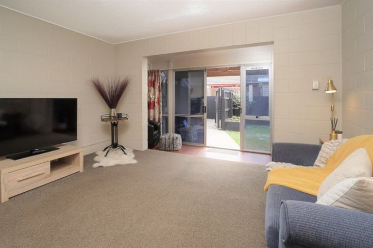 Photo of property in 70b White Street, Rangiora, 7400