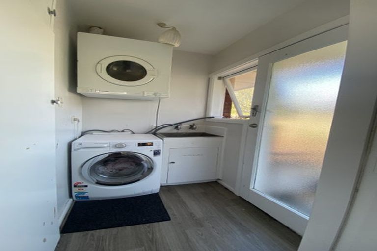 Photo of property in 1/35 Maidstone Road, Ilam, Christchurch, 8041