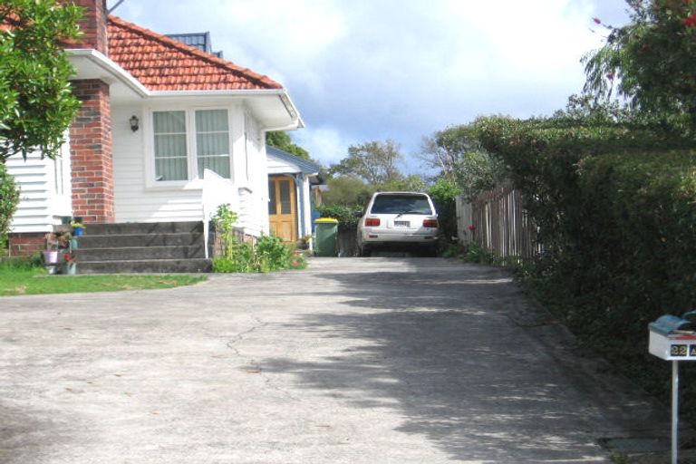 Photo of property in 22 Chilcott Road, Henderson, Auckland, 0612