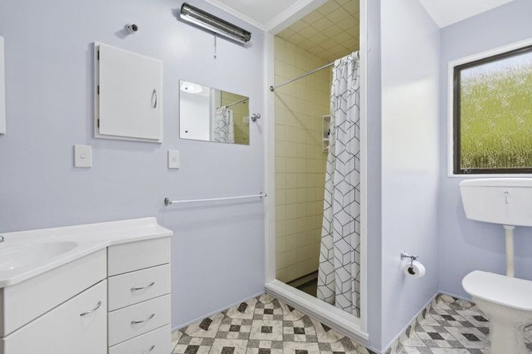 Photo of property in 25 Ngatitoa Street, Tawa, Wellington, 5028