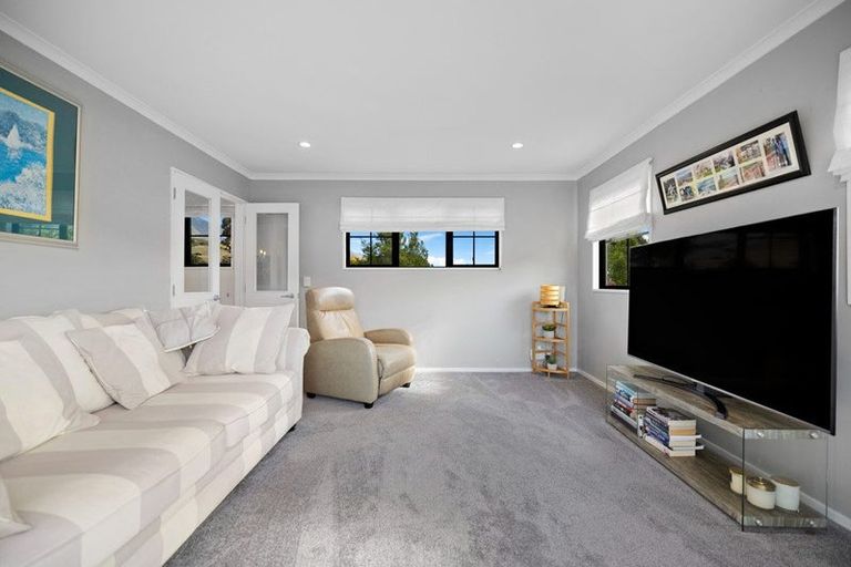 Photo of property in 62 Oregon Drive, Kelvin Heights, Queenstown, 9300