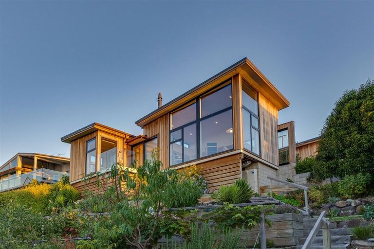 Photo of property in 45 Saint Andrews Hill Road, Mount Pleasant, Christchurch, 8081