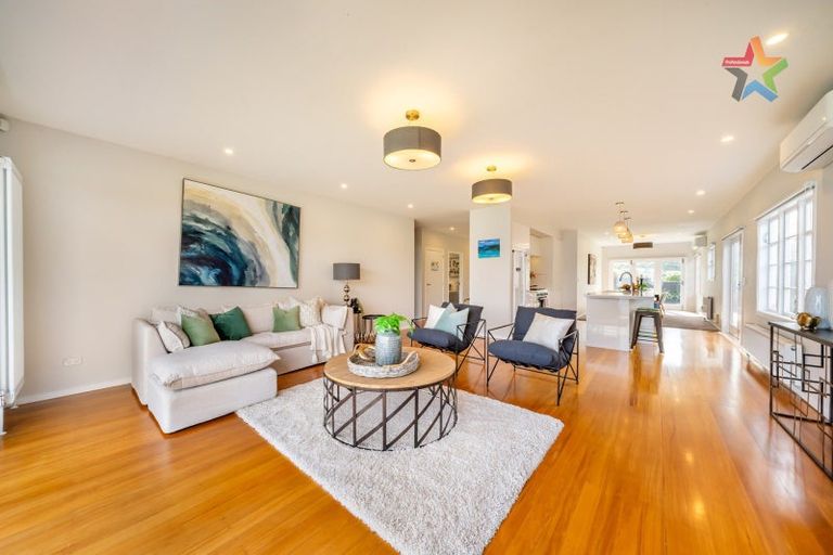 Photo of property in 46 Milne Terrace, Island Bay, Wellington, 6023