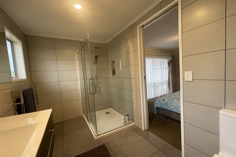 Photo of property in 18 Maugham Drive, Bucklands Beach, Auckland, 2014