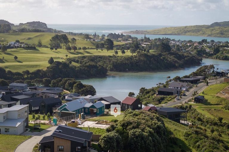 Photo of property in 6 Koromiko Lane, Raglan, 3225