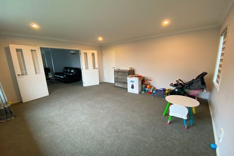 Photo of property in 21 Winfield Drive, Wigram, Christchurch, 8042