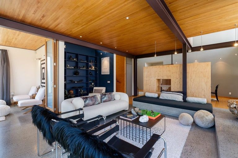 Photo of property in 6 Stormanstown Way, Seatoun, Wellington, 6022