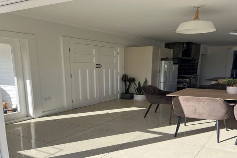 Photo of property in 109 Clemow Road, Fitzroy, New Plymouth, 4312