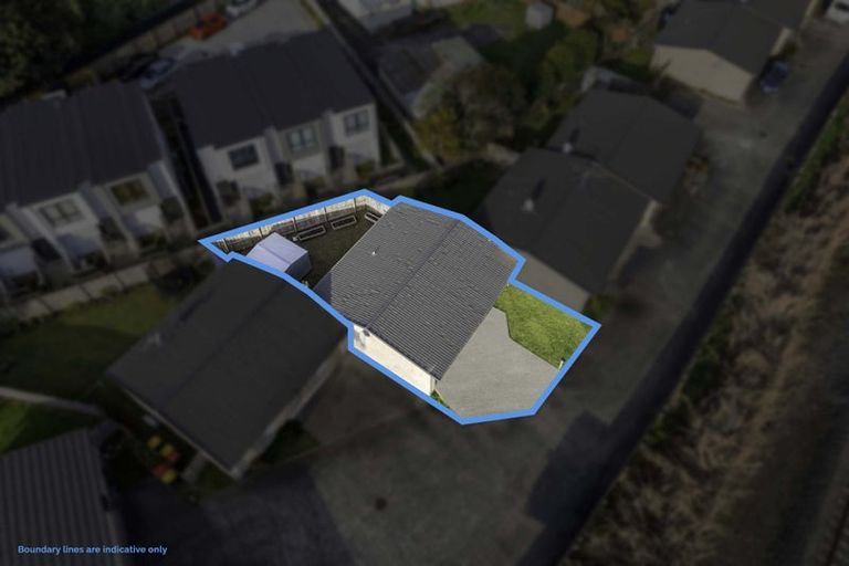 Photo of property in 14/12a Tironui Station Road East, Papakura, 2112