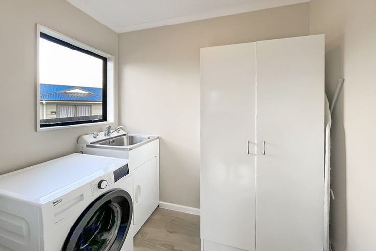 Photo of property in 9 Cargill Grove, Kelvin Grove, Palmerston North, 4414