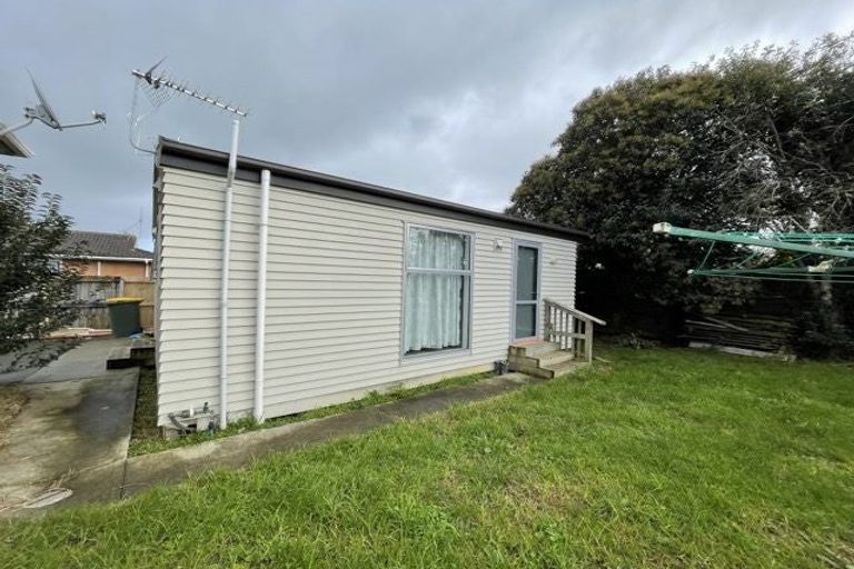 Photo of property in 105 Mahia Road, Wattle Downs, Auckland, 2103