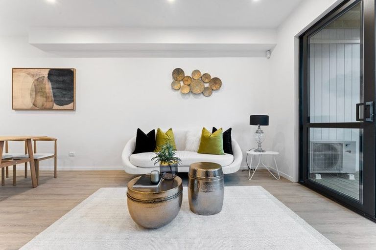 Photo of property in 15c Tabitha Crescent, Henderson, Auckland, 0612