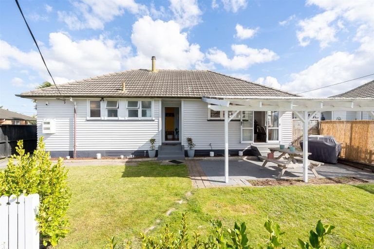 Photo of property in 11 Willis Street, Bader, Hamilton, 3206
