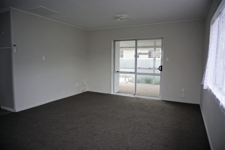 Photo of property in 2/434 Gloucester Street, Taradale, Napier, 4112