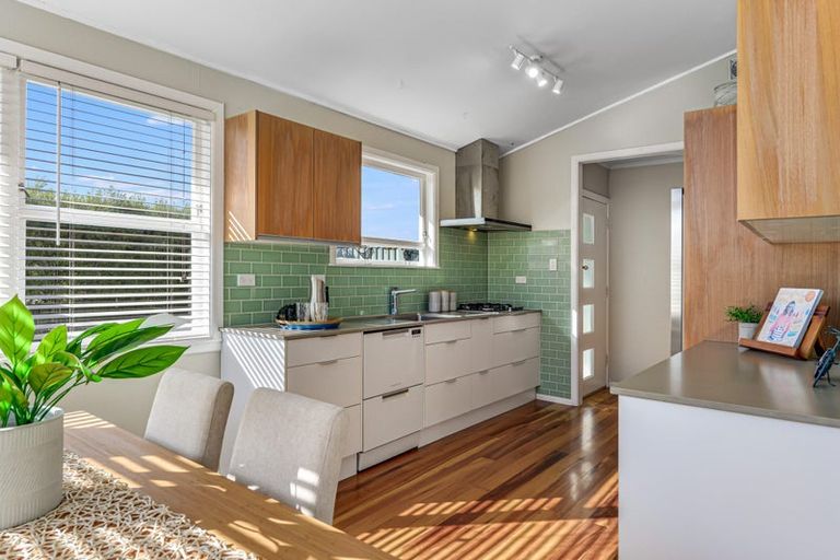 Photo of property in 49 English Street, St Andrews, Hamilton, 3200