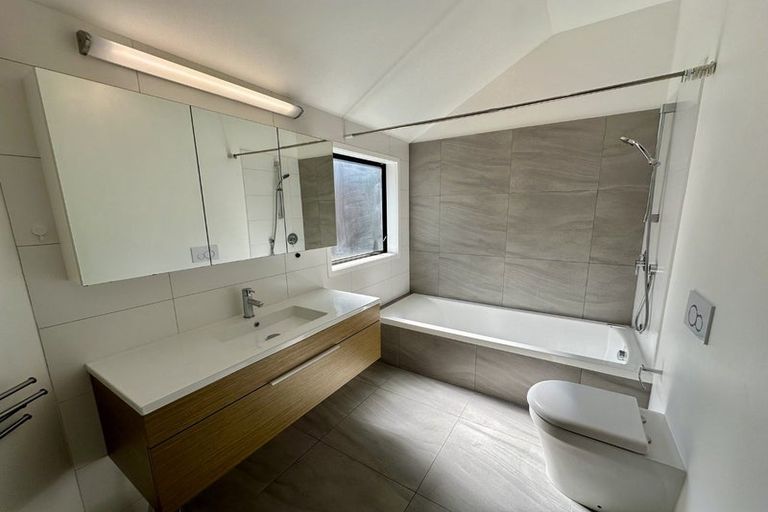 Photo of property in 252a Fernhill Road, Sunshine Bay, Queenstown, 9300