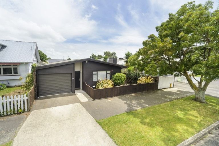 Photo of property in 44 Bryant Street, Takaro, Palmerston North, 4412