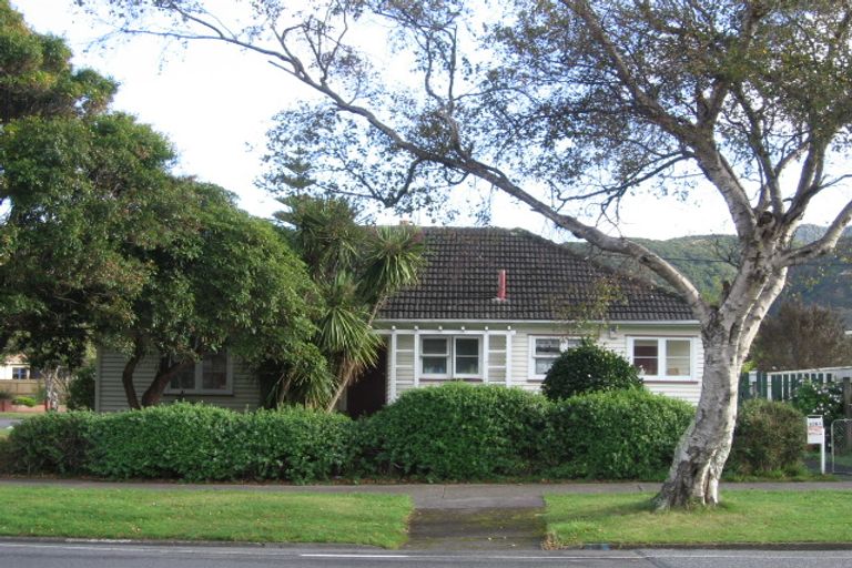 Photo of property in 1261 High Street, Taita, Lower Hutt, 5011