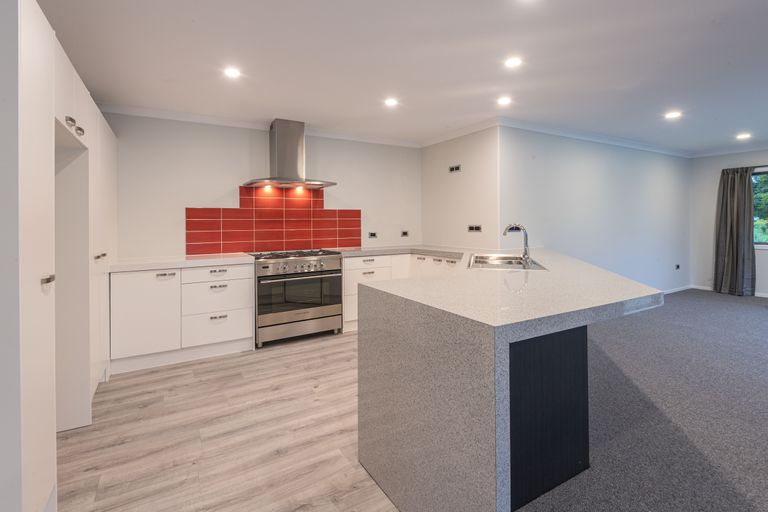 Photo of property in 17 Daviot Place, Te Kamo, Whangarei, 0112