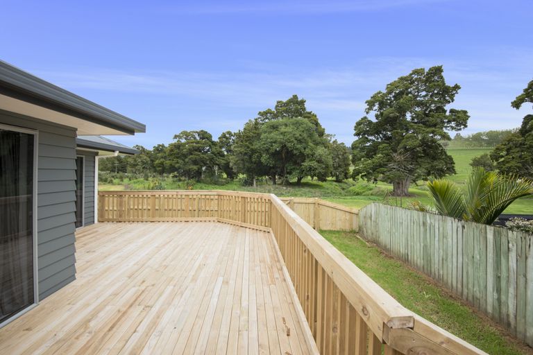 Photo of property in 17 Daviot Place, Te Kamo, Whangarei, 0112