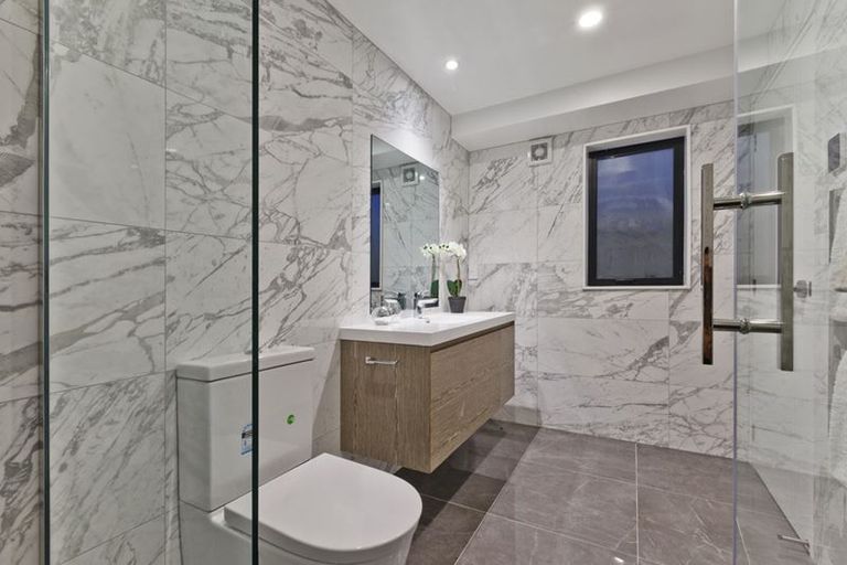 Photo of property in 3 Moko Lane, Greenhithe, Auckland, 0632