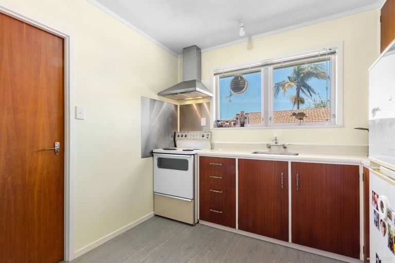 Photo of property in 2/3 Parker Avenue, New Lynn, Auckland, 0600