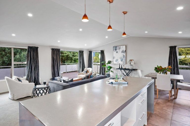 Photo of property in 9 Tirimoana Place, Te Awanga, 4102